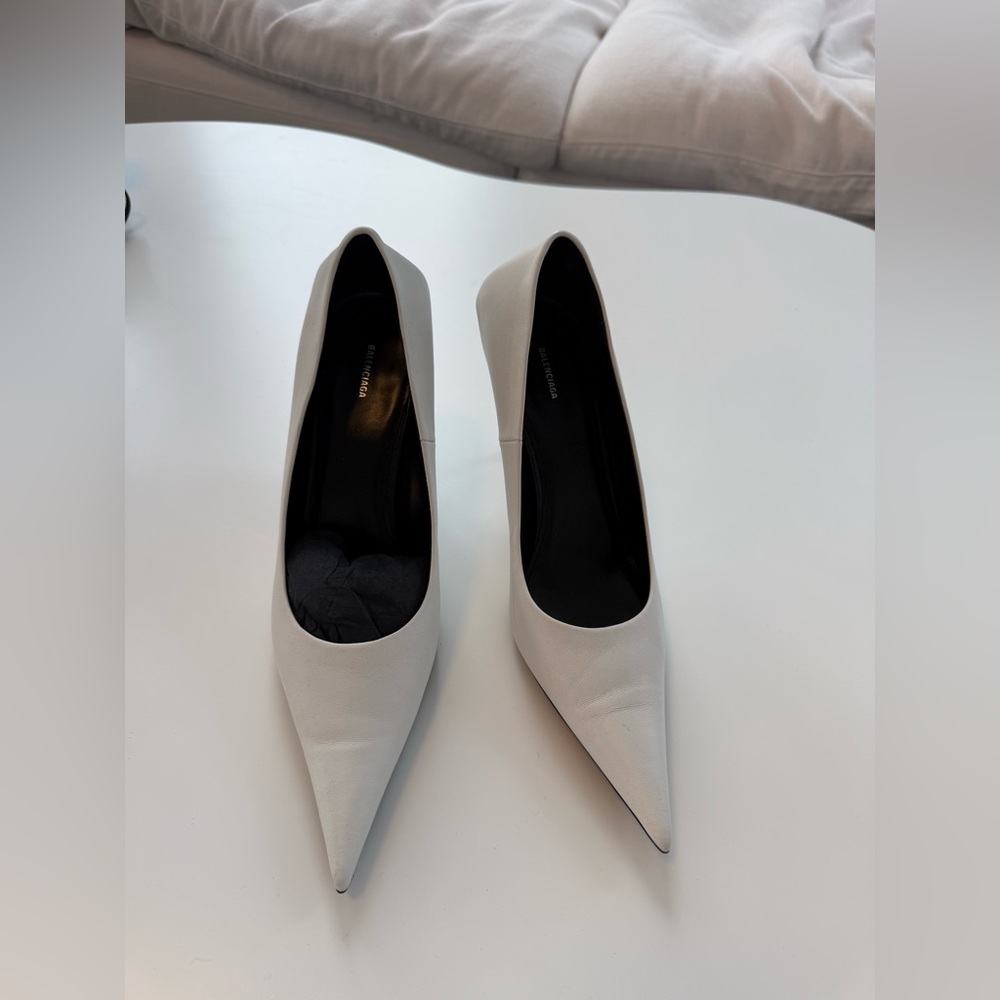 Balenciaga white knife pumps 39